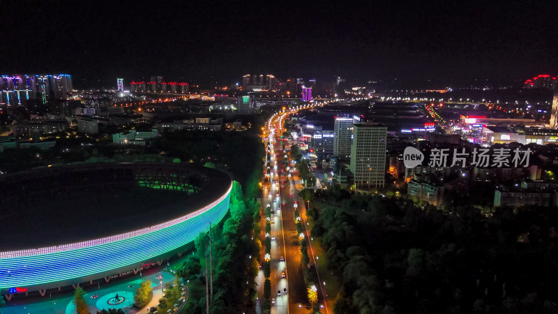 四川泸州城市大道夜景交通航拍图