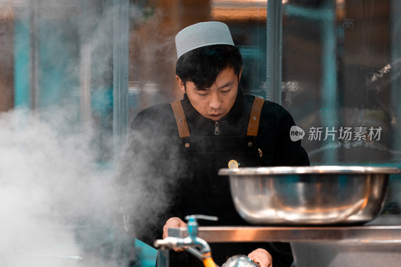 夜市小吃美食人群叫卖