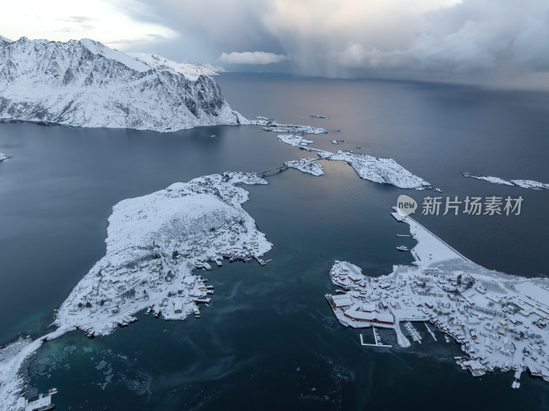 挪威罗弗敦群岛北极圈雷纳冬季雪景高空航拍