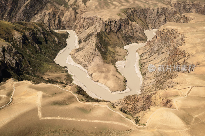 中国新疆伊犁阔克苏大峡谷鳄鱼湾自然风景