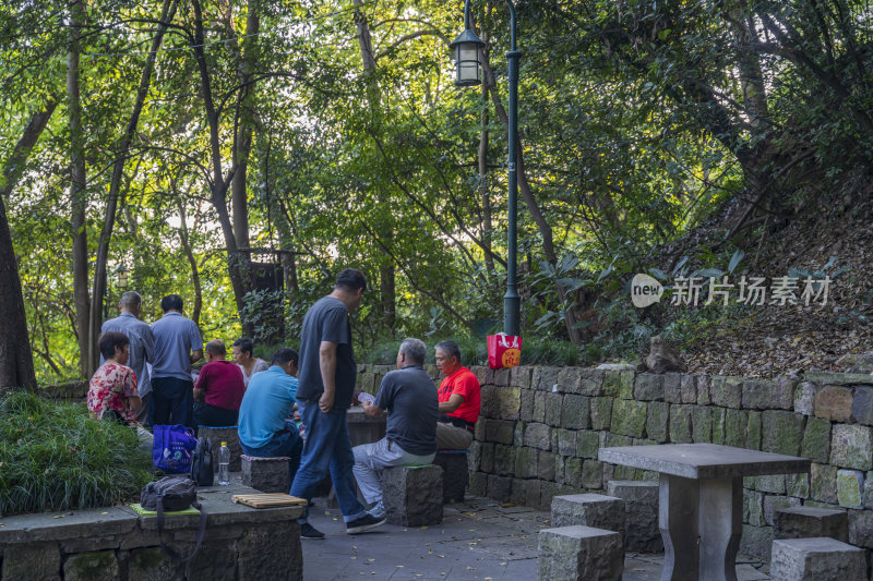 杭州宝石山景区栖霞洞景点