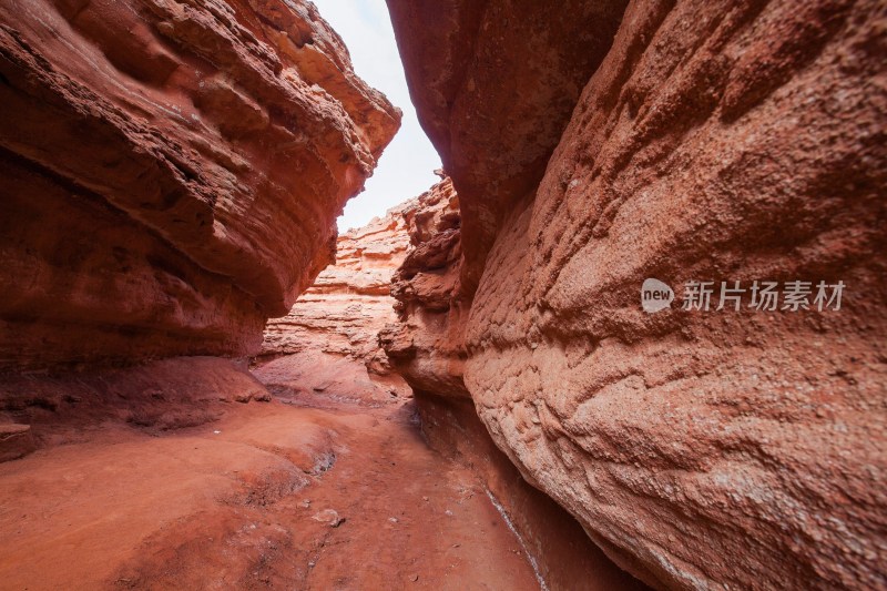 中国内蒙古丹霞地貌梦幻峡谷