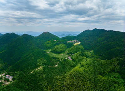 航拍天姥山自然风光