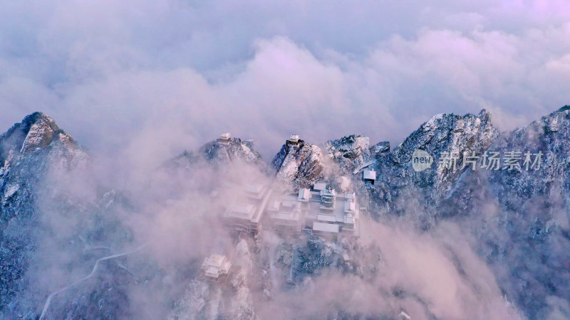 洛阳老君山冬季雪景