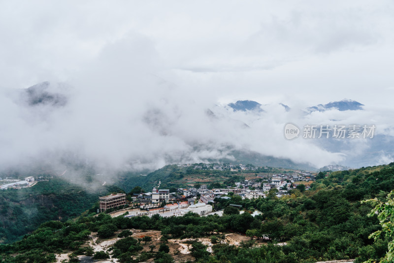 迪庆藏族自治州白水台