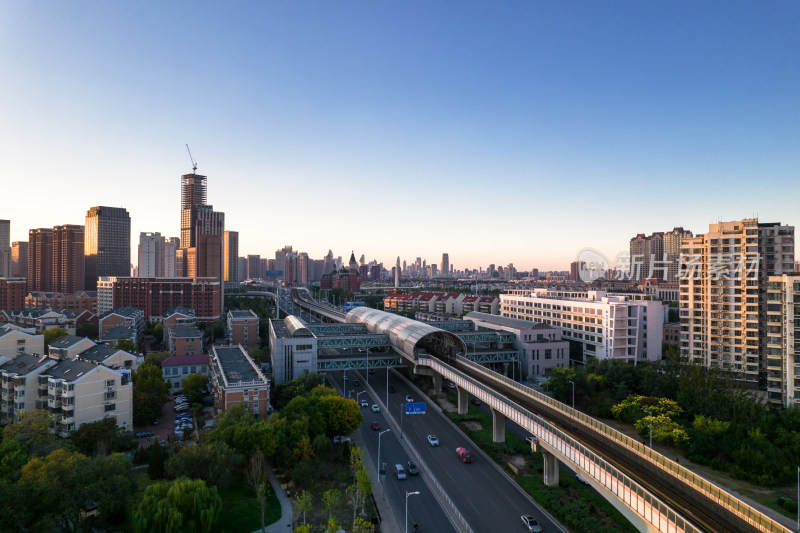 天津复兴门地铁站城市交通建筑日落晚霞风光