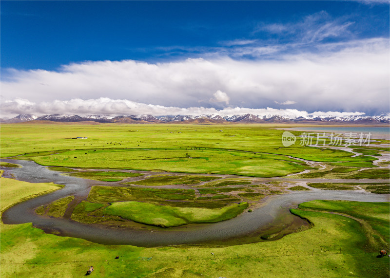 中国西藏拉萨纳木错圣湖风景航拍