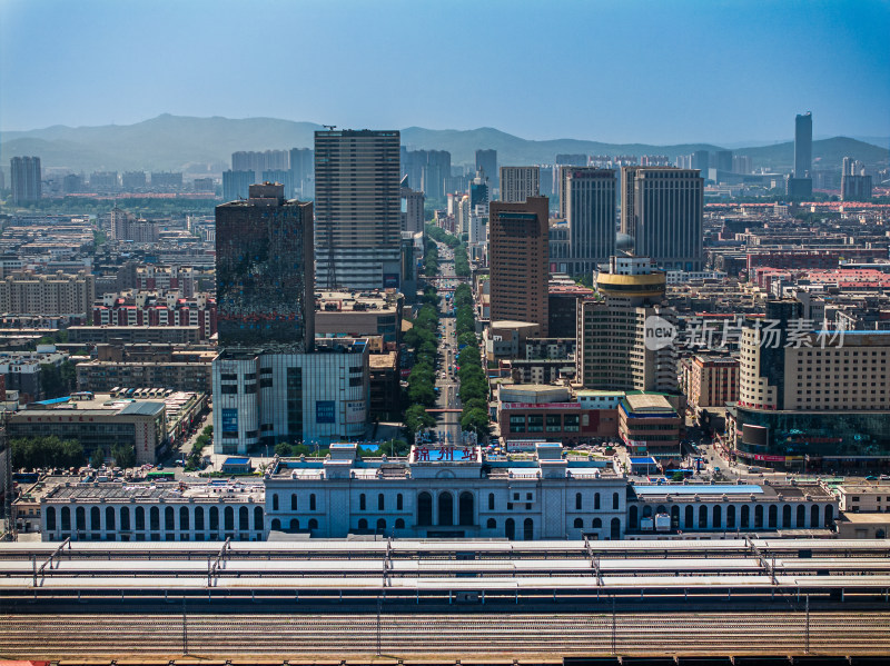 中国辽宁锦州火车站城市建筑航拍全景