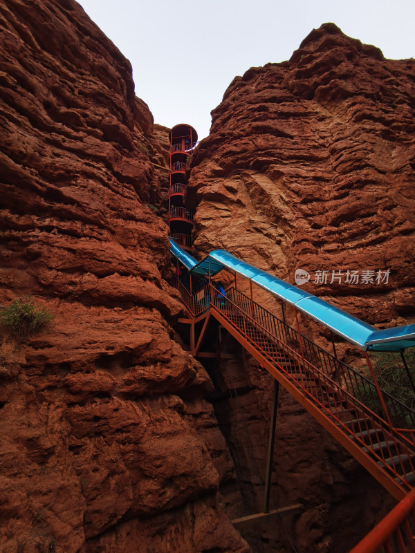 祖国西北自然景观七彩丹霞大峡谷