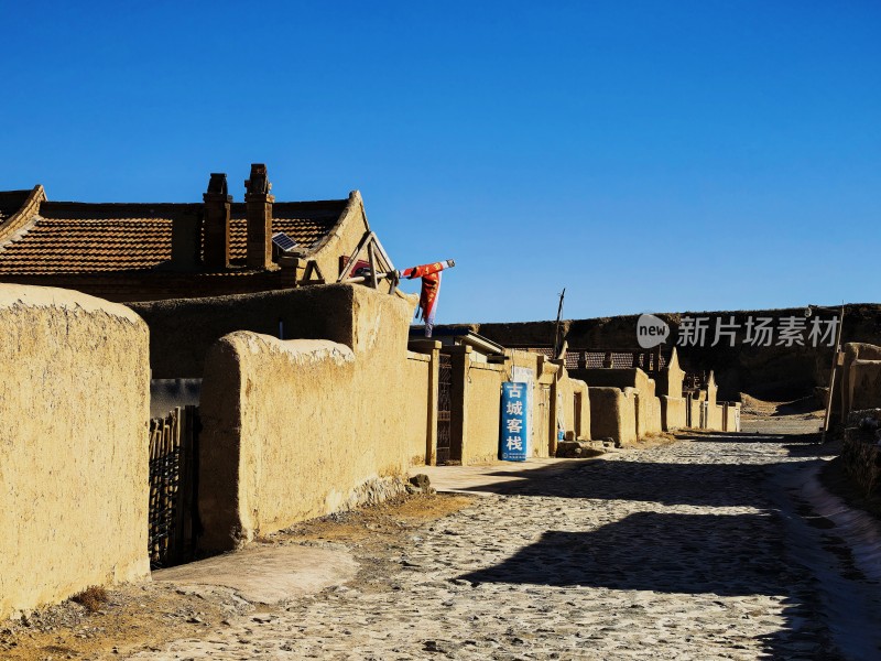 黄土建筑古城街道景象