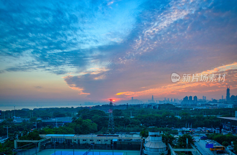 深圳湾傍晚天空夕阳晚霞火烧云自然风光