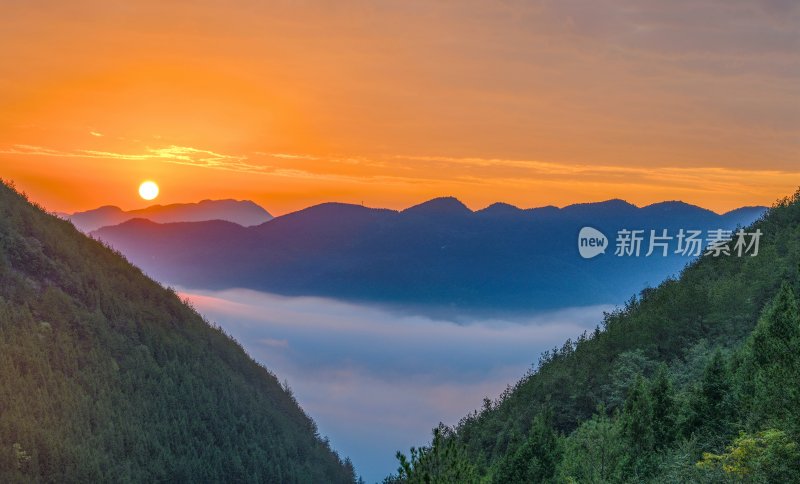 重庆酉阳：石门山的清晨