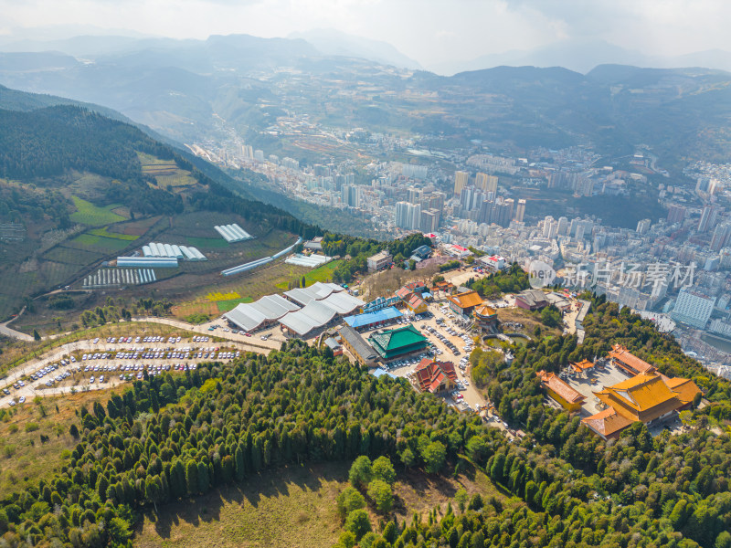 航拍云南个旧老阴山景区