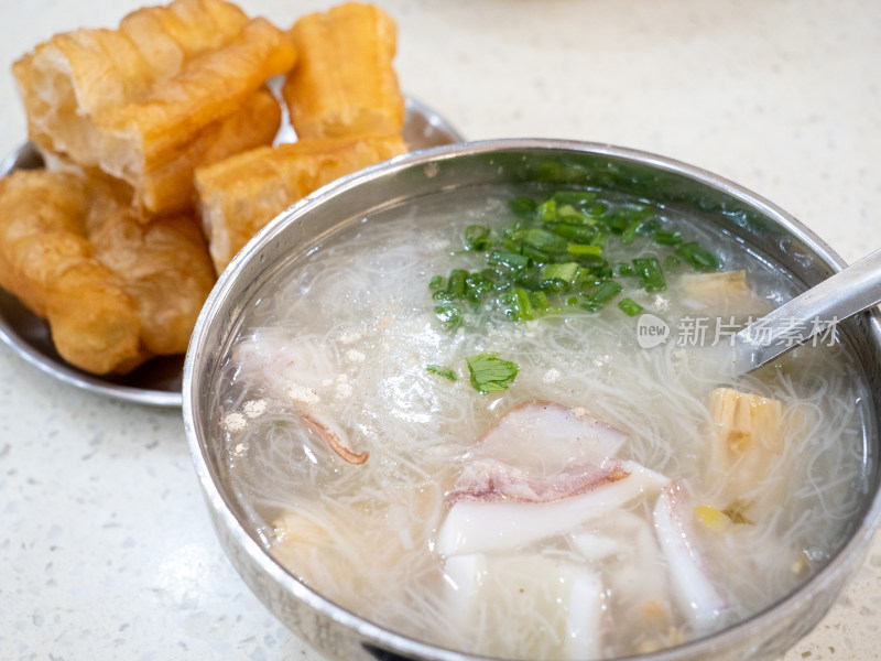 福建泉州面线糊配海鲜