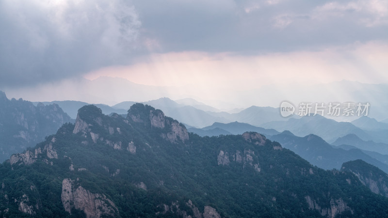 河南洛阳栾川老君山大山山脉特写