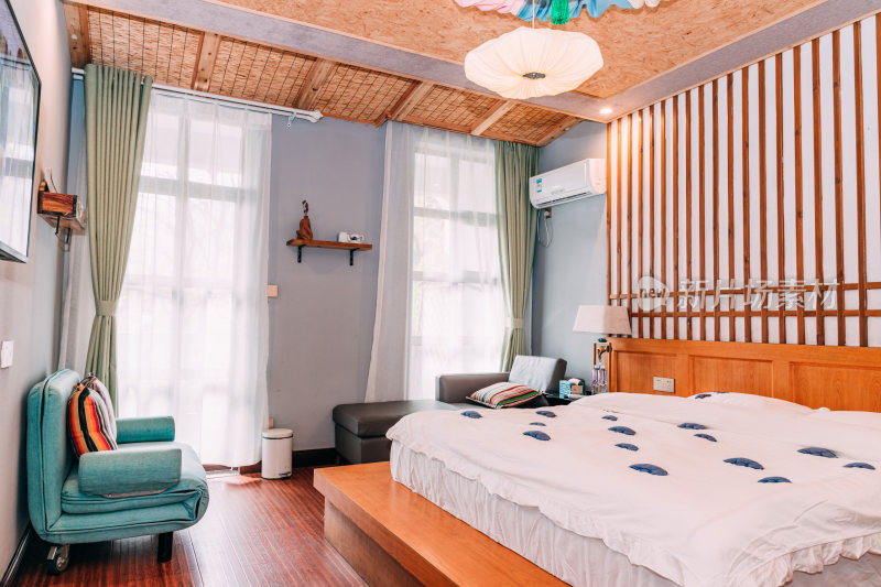 温馨现代风格卧室室内场景