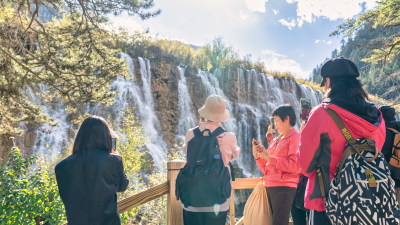 四川九寨沟景区的初秋风景综合