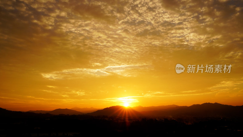 日出阳光天空太阳日出日落夕阳照片摄影