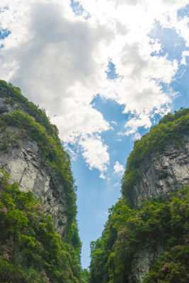 重庆武隆后坪乡天坑群景观