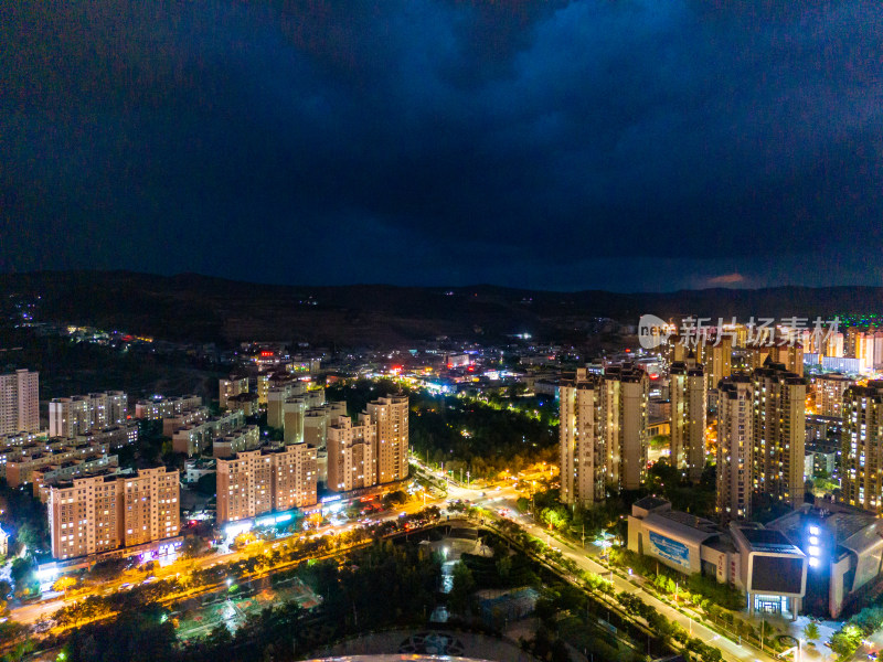 甘肃定西城市夜景航拍图