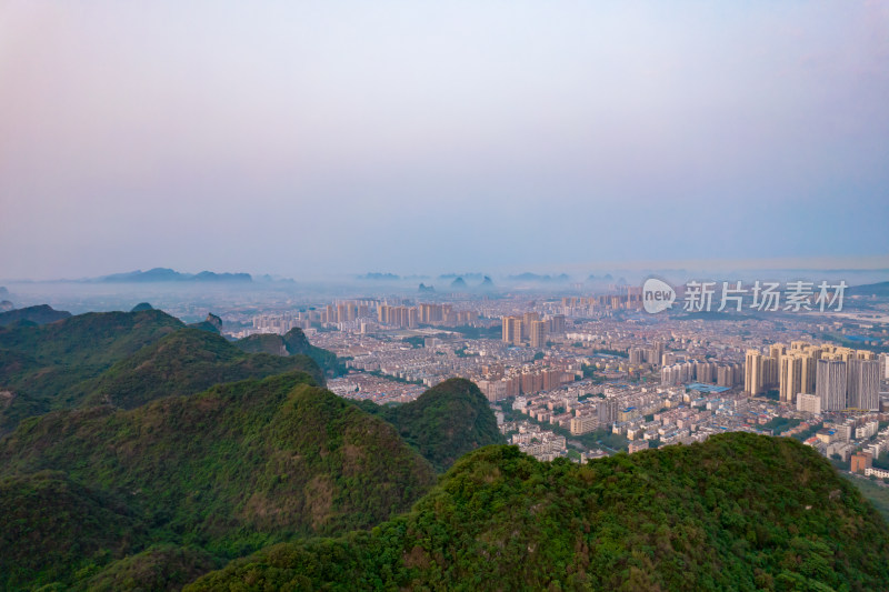 广西柳州城市风光建筑交通航拍图