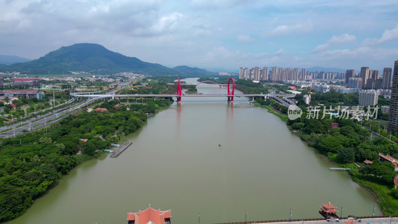 航拍福建漳州芝山大桥