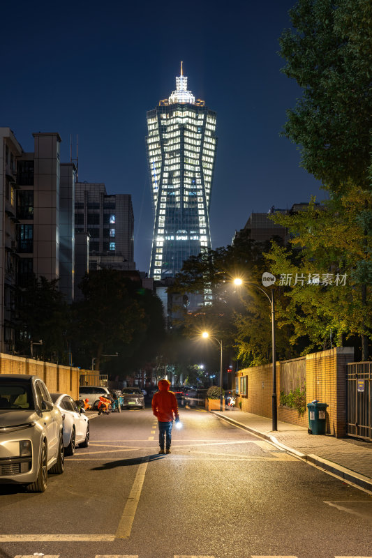 浙江杭州西湖文化广场夜幕下的科技感建筑