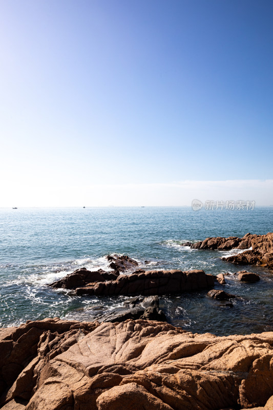 山东青岛第三海水浴场海滨海岸海滩海天景观