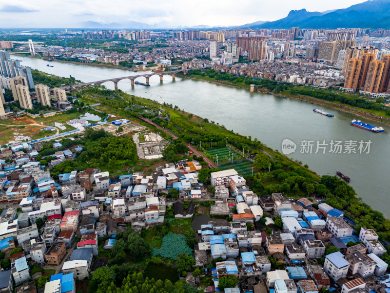 广西贵港城市风光交通航拍图