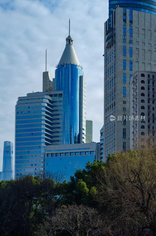 上海人民广场附近的金钟广场等建筑群