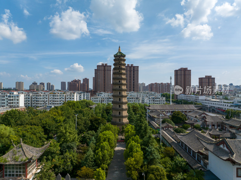 航拍夏季白天河南许昌文峰塔风光