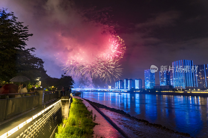 福建福州城市烟花灯光秀